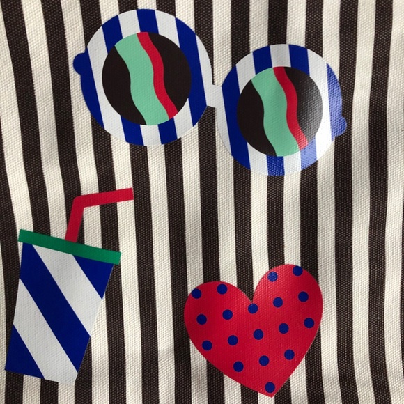 Henri Bendel Canvas Magazine Tote ❣️PRICE FIRM❣️ - Picture 5 of 10